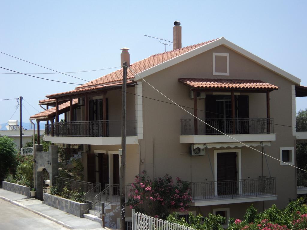 Erminia Studios Mousata Exterior photo